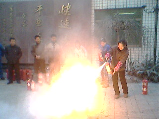 石家莊市永春書畫裝裱機廠防火救火預警演練
